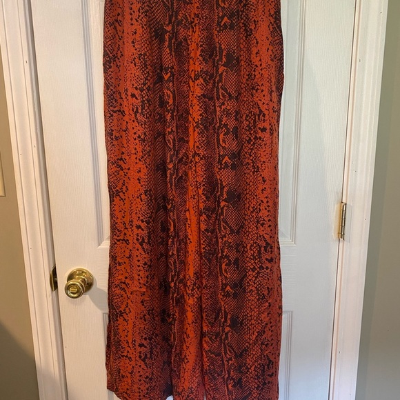 Nostalgia Red Snake Print Pants - Picture 6 of 10